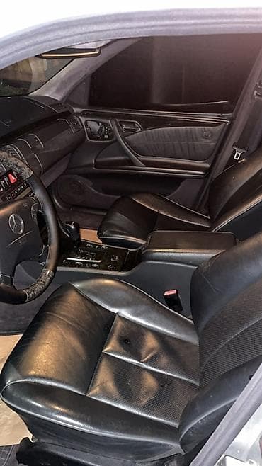 cl 63: Mercedes-Benz E-Class: 2002 г., 3.2 л, Автомат, Бензин, Седан — 5