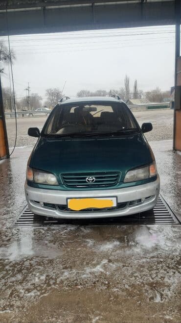 Toyota Ipsum: 1997 г., Автомат, Бензин, Минивэн — 2