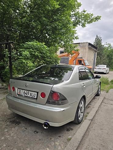 Продажа авто: Lexus IS: 2003 г., 2 л, Автомат, Бензин, Седан — 5
