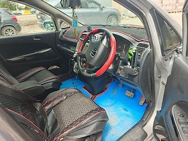 автомобиль daewoo nubira: Honda Stream: 2003 г., 1.7 л, Автомат, Бензин, Универсал — 7