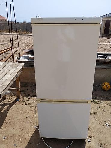 Кулеры для воды: Двухкамерный холодильник с нижней морозильной камерой. Основные — 1