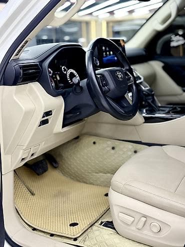 Toyota Land Cruiser: 2022 г., 3.5 л, Автомат, Бензин, Внедорожник — 9