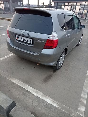 civic 2007: Honda Jazz: 2005 г., 1.4 л, Хэтчбэк — 3