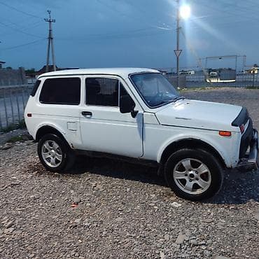 бампер для нивы: ВАЗ (ЛАДА) 4x4 Нива: 1991 г., Ручные, Внедорожник — 4