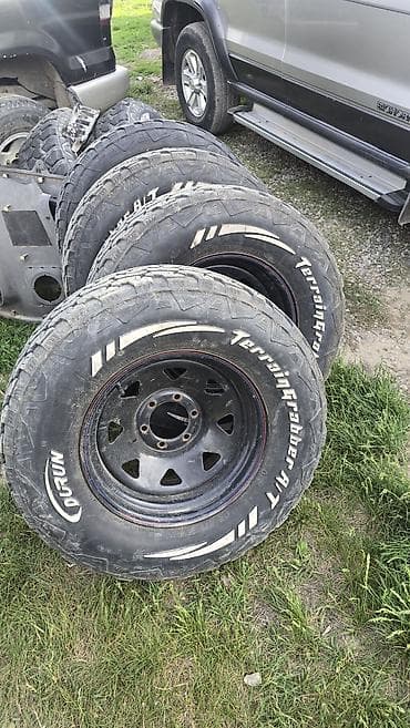 бетонный лотки: Колеса в сборе 285 / 70 / R 17, Всесезонная, Б/у, Комплект, Внедорожные (АТ/МТ), Железные, отверстий - 6 — 6