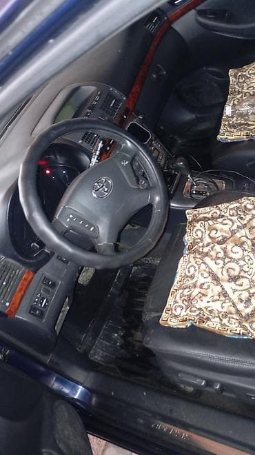 арзан машине: Toyota Avensis: 2003 г., 2 л, Седан — 5