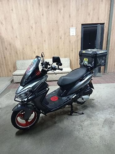 ямаха вино: Макси-скутер Yamaha, 150 куб. см, Бензин — 1