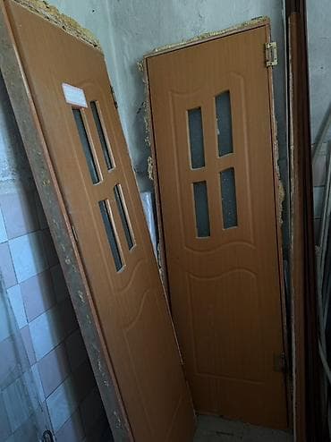 прихожая с зеркалом: Межкомнатные двери (2 шт.) - Материал: полотно с отделкой под — 3