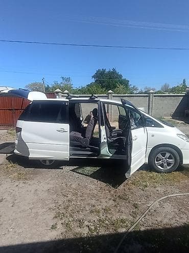 тайлта прадо: Toyota Estima: 2004 г., Автомат, Газ — 1