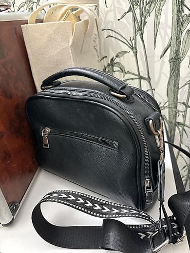 casio duro: Сумка через плечо, компактная, темно-синего цвета. - Материал — 3