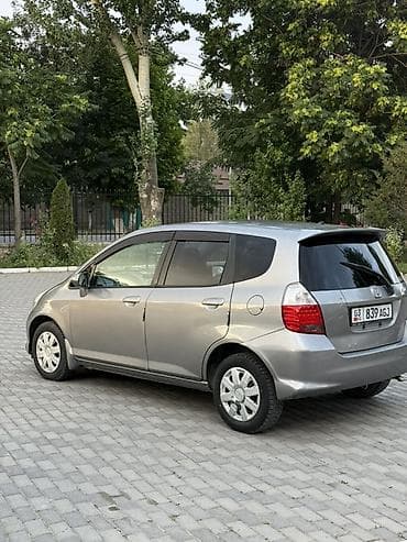 лобовое стекло на срв: Honda Fit: 2004 г., 1.3 л, Вариатор, Бензин, Хэтчбэк — 2
