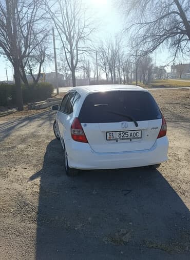 авто в рассрочку без банка без первоначального взноса в бишкеке: Honda Fit: 2002 г., 1.3 л, Вариатор, Бензиновая, Хэтчбэк — 1