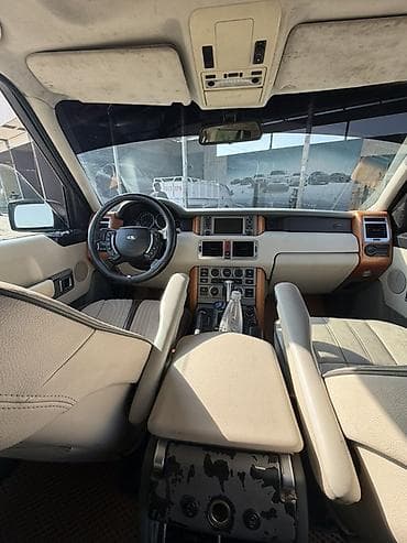 авто с российскими номерами: Land Rover Range Rover: 2004 г., 4.4 л, Автомат, Газ, Внедорожник — 4