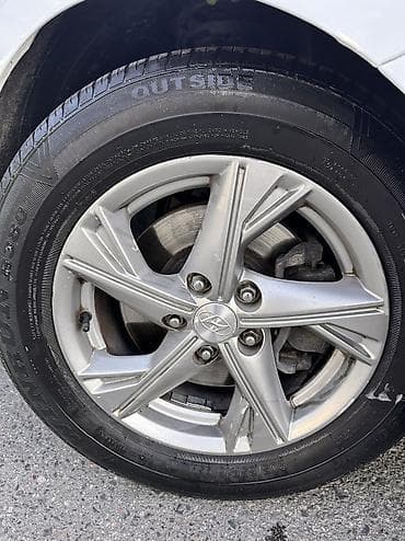 полик на саната: Hyundai Sonata: 2019 г., 2 л, Автомат, Газ, Седан — 2