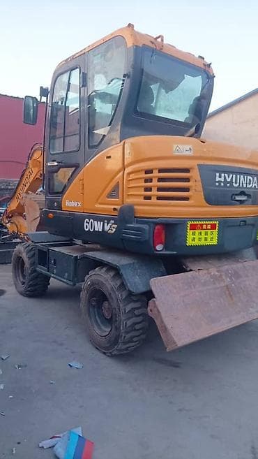 nissan terrano: Экскаватор, Hyundai, 2017 г., Колесный — 1