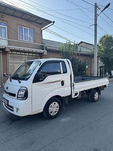 еврейский авто: Kia BONGO: 2021 г., 2.4 л, Механика, Газ, Фургон — 2