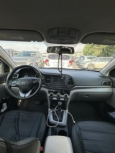 byd e5: Hyundai Elantra: 2019 г., 2 л, Автомат, Бензин, Седан — 3