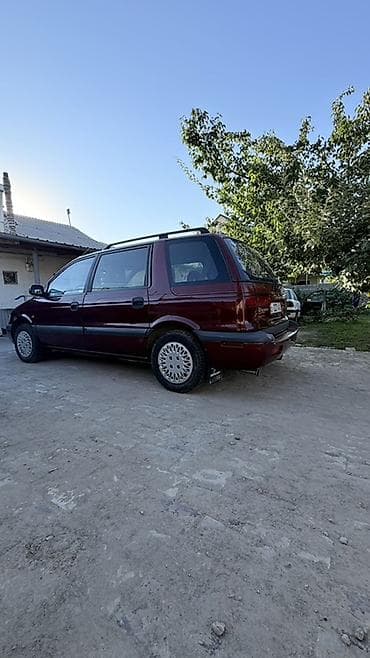 мазда демио 1997: MiTSUBISHI SPACE WAGON жакшы абалда Бут кнопкалары иштейт машына жакшы — 9