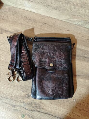 золотая цепока с бриллиантов кулоном: Сумка на пояс 
Натуральная кожа — 1