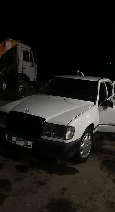 sp 4: Mercedes-Benz W124: 1988 г., 2.3 л, Механика, Седан — 3