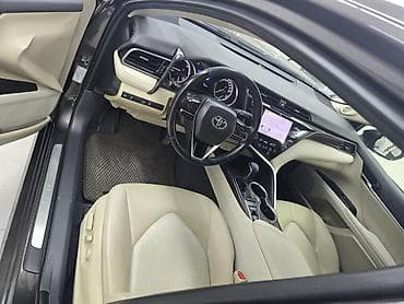 toyota vitiz: Toyota Camry: 2019 г., Автомат, Гибрид, Седан — 6