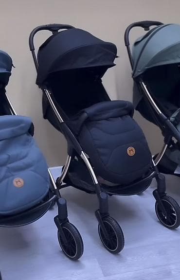 Прогулочная коляска с утеплённым чехлом для ножек - Компактная и