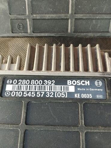 кровать подиум: Обшивка потолка Mercedes-Benz 1991 г. — 29