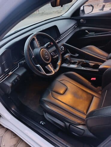 электро авто: Hyundai Avante: 2021 г., Гибрид, Седан — 10