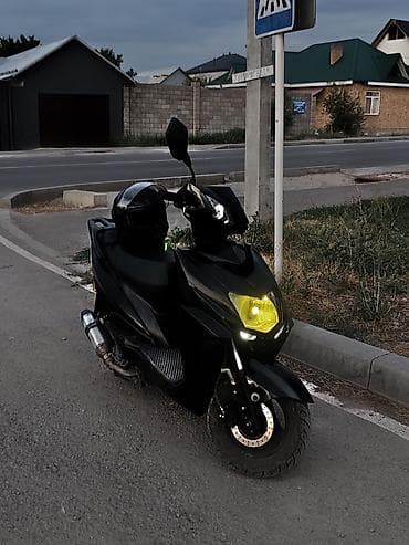 Продаю стильный скутер M8 125cc в чёрном цвете 🖤 Спортивный дизайн — 3
