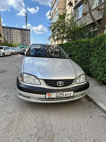 audi s: Toyota Avensis: 2001 г., 1.8 л, Механика, Бензин, Хэтчбэк — 2