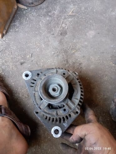 не рабочий генератор: Генератор Mercedes-Benz Б/у, Оригинал, Германия — 1