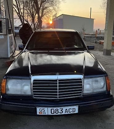 диски для 210: Mercedes-Benz W124: 1990 г., Ручные, Бензин, Седан — 4