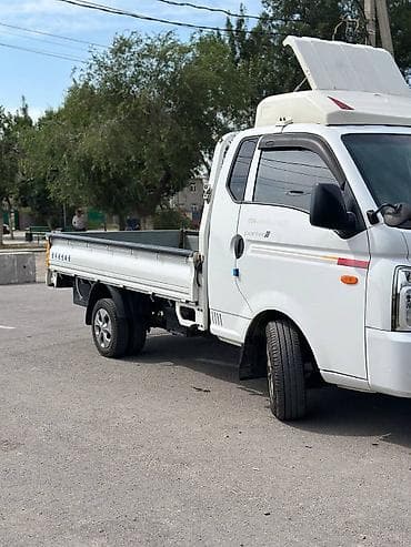 Hyundai Porter II — компактный бортовой грузовик - Кабина: 2-местная — 3
