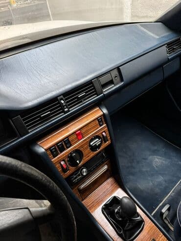 Mercedes-Benz W124: 1987 г., Механика, Универсал