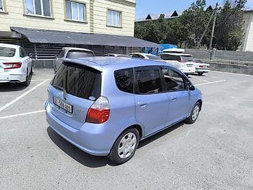гаражный распродажа: Honda Fit: 2002 г., 1.3 л, Вариатор, Бензин — 10