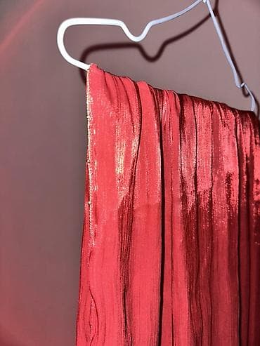 Чатырлар: Моюн орогуч, Жаңы, Аялдарга, түсү - Кызыл — 2