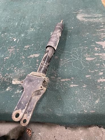 Передний амортизатор Mercedes-Benz 2018 г., Б/у, Оригинал, Германия