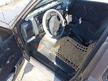 машина на варянт: Volkswagen Golf: 1987 г., Механика, Универсал — 3