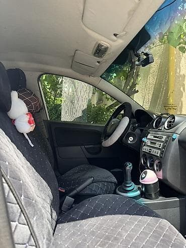 fit 2 2011: Ford Fiesta: 2004 г., Робот, Бензин, Хэтчбэк — 4