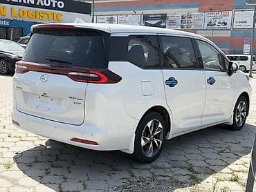 автомобильные ключи набор: GAC GN8 (Trumpchi) — 7‑местный минивэн белого цвета Основные — 8