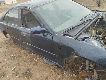 решетка на дверь: Honda Accord, на разбор цвет, левый рул руль. Кузов 4‑дверный — 5