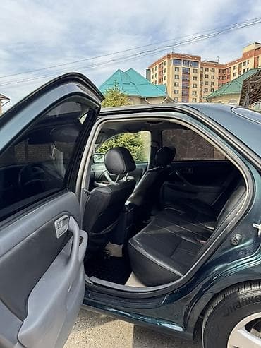 corolla 2004: Toyota Camry: 1997 г., 3 л, Автомат, Газ, Седан — 8