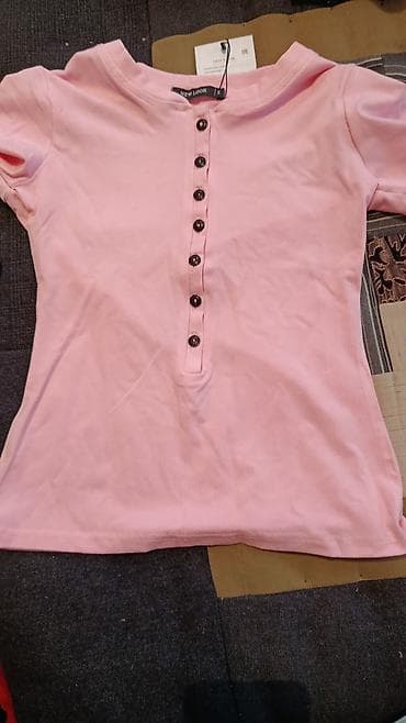 футболки новые женские: Женские футболки New Look с планкой на пуговицах - Модель: базовая — 1