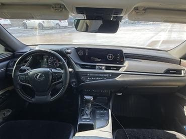 legion 7: Lexus ES: 2019 г., 2.6 л, Автомат, Гибрид, Седан — 7