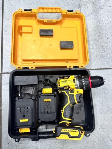 шуруповерт набор: Dewalt шурпавёрт 0-550 об мин 0-1600 об мин Батарейка 🔋 🔋 Зарядник — 2