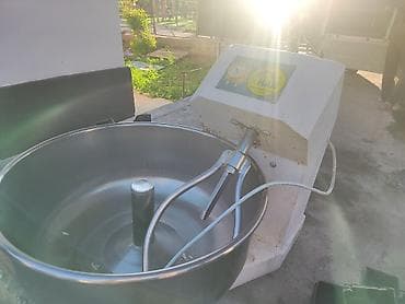 Кафелер, ресторандар үчүн: Промышленная тестомесильная машина (спиральный тестомес) - Тип — 2