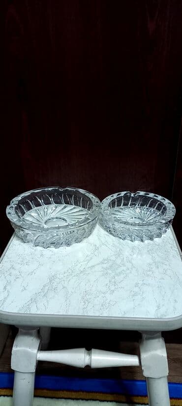 кассавый ящик: Пепельница цена большая 1000, маленькая 700 — 1