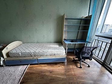 манеж детский бу: Детский гарнитур кровать на колёсиках, стол компьютерный, шифонер и — 5