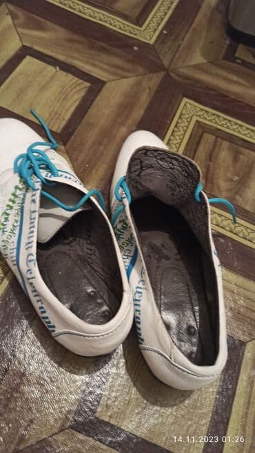 фирменная обувь из италии: Туфли, 37, Б/у, цвет - Белый, Самовывоз — 4