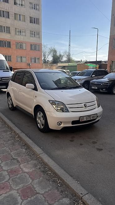 prius 30: Toyota Ist: 2003 г., 1.3 л, Автомат, Бензин, Хэтчбэк — 5